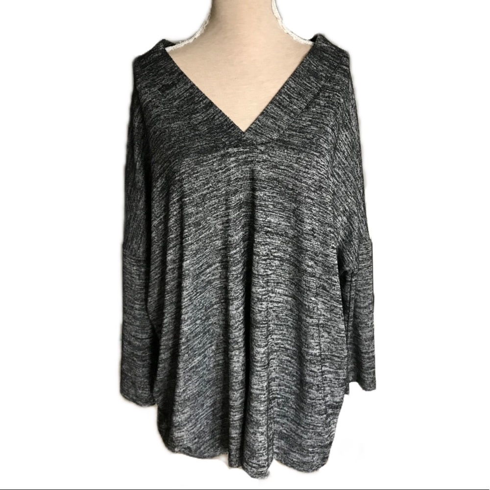 V-Neck pullover - Picture 2 of 3